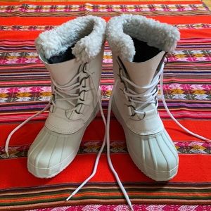 Polaris Winter Boots made for true cold weather! Classic Sorel look.